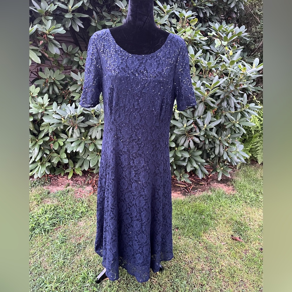 Elegant Navy Lace Dress